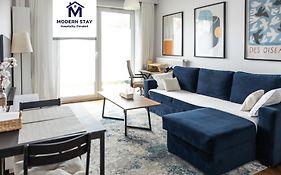 Modern Stay - Heliosa - Garden & Free Parking